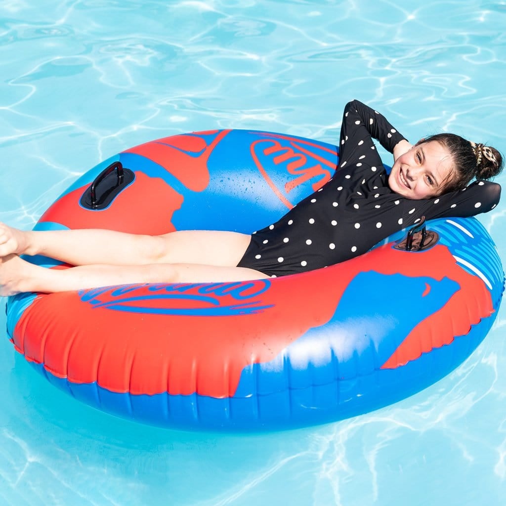 Child in pool relaxing on the Wahu Big O