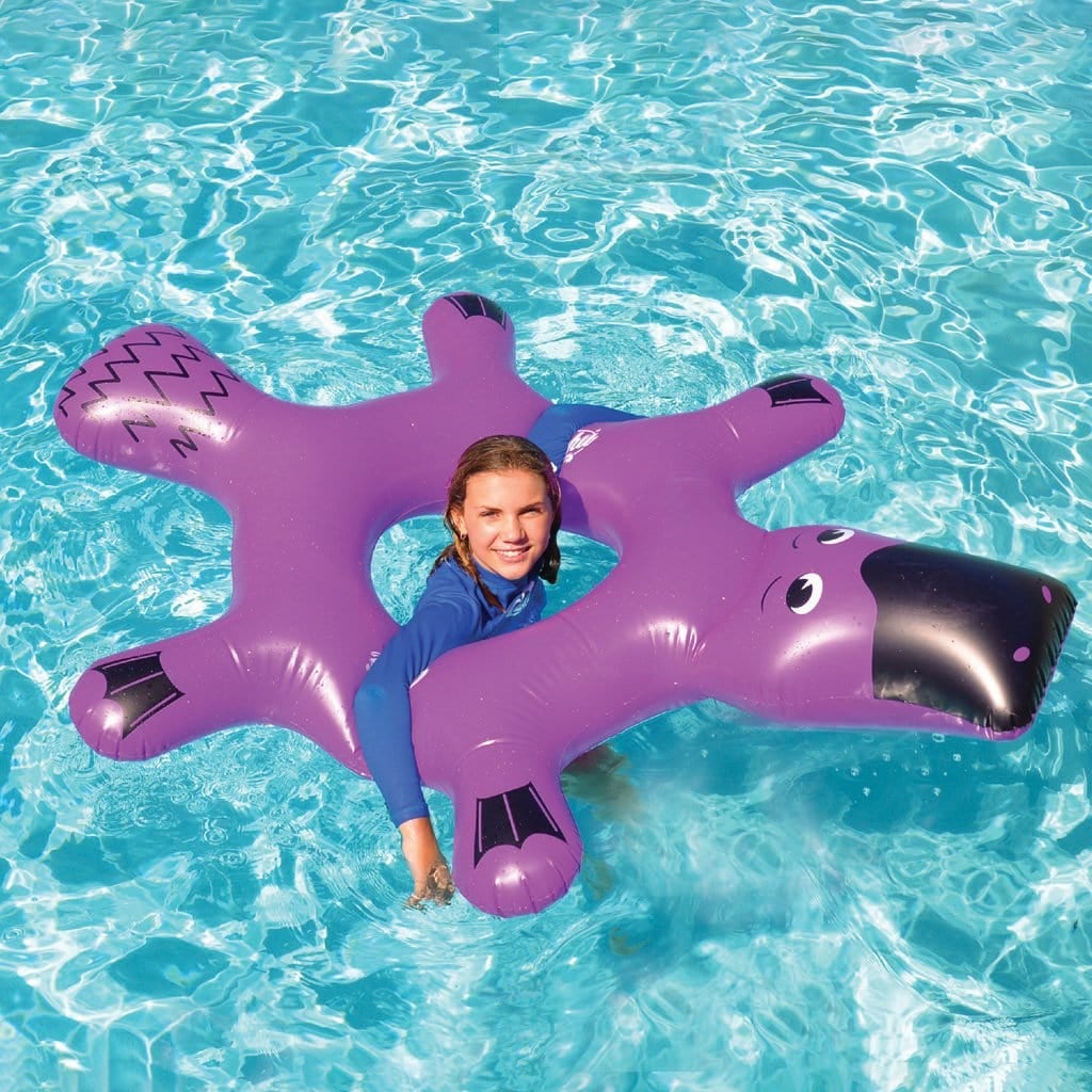 Child in pool using the Wahu Platypus Ring